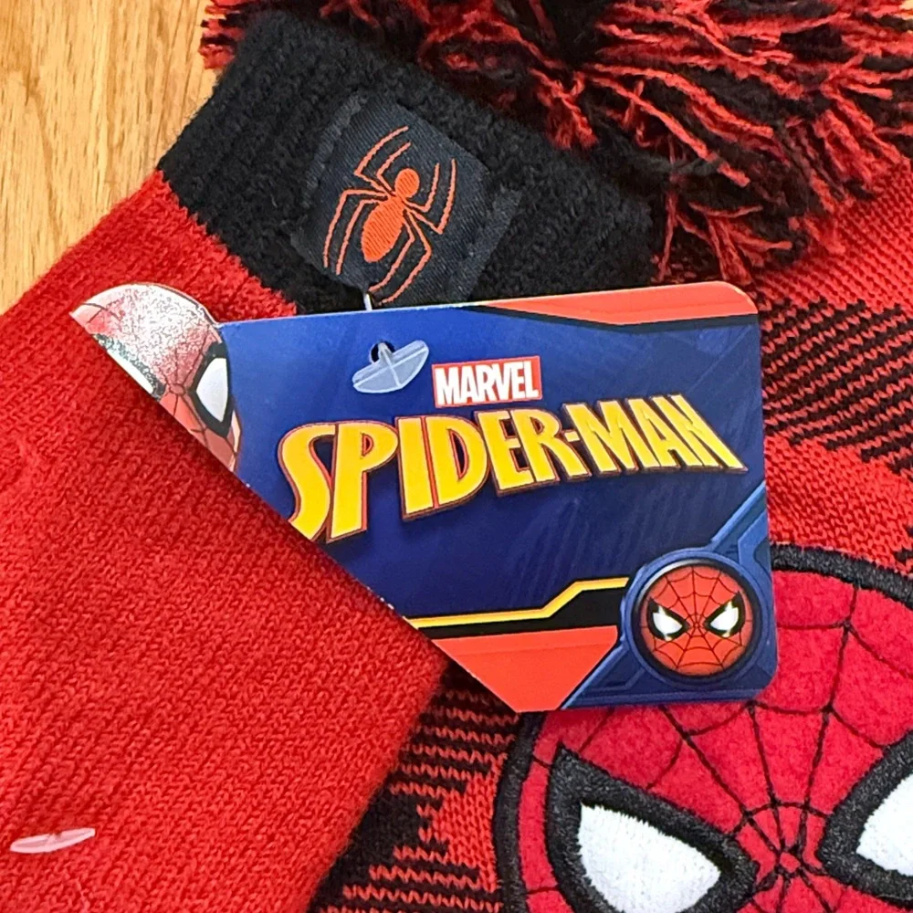NWT Marvel Kids Red and Black Spider-Man Hat and Mittens Size OS